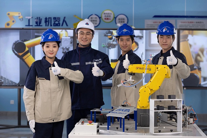 ��ҵ�г���ѡ�񣺸���ھ���Ͷ���Զ�������׼��ҵ4.0������PLC���������Ϊ��ҵ����ļ����˲�